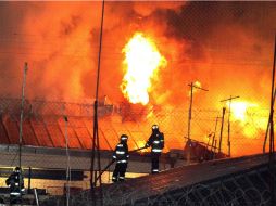 Cinco de los ocho módulos de la prisión resultaron dañados por el fuego. EFE /