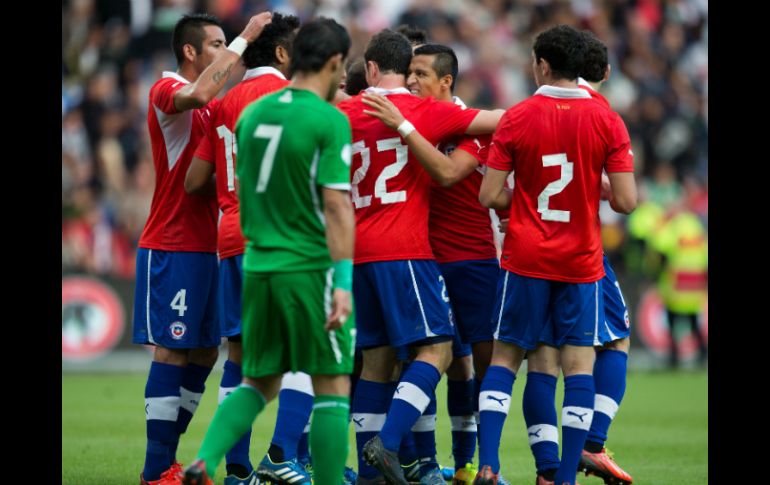 Así festejaron los jugadores sudamericanos su victoria en el juego amistoso. AFP /