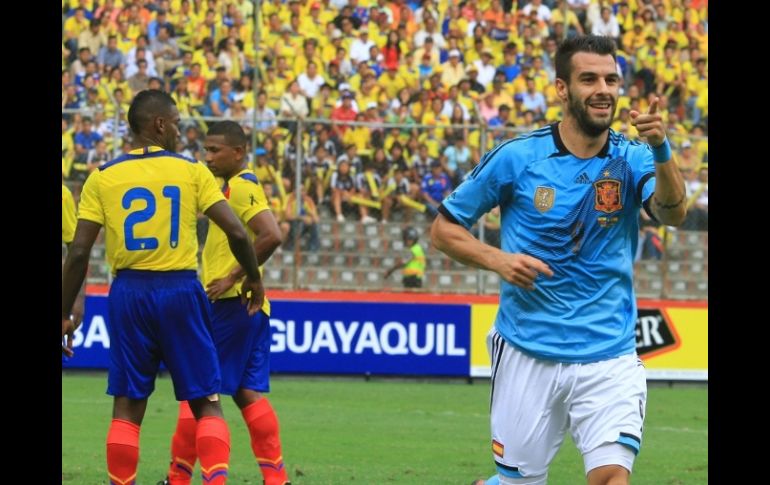 Álvaro Negredo marcó el primer gol del partido con un 'taquito' muy vistoso. EFE /