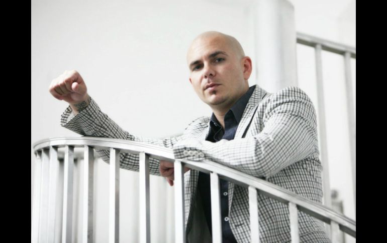 Pitbull quiere transmitir a los estudiantes el valor de creer en uno mismo a través de su escuela. ARCHIVO /