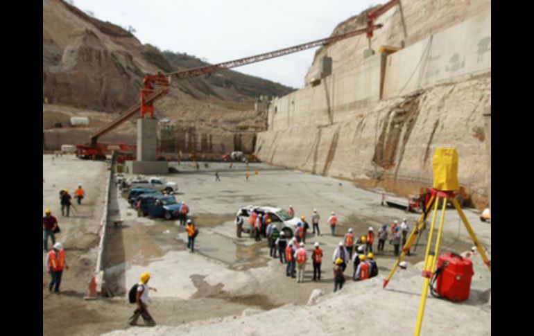 La SCJN anuló un acuerdo entre el Gobierno federal, estatal y de Guanajuato para levantar la cortina de la presa a 105 metros. ARCHIVO /