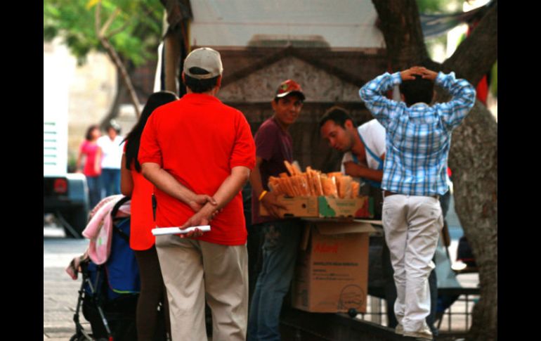 Según un informe de la Dirección de Inspección y Vigilancia, la Secretaría General instruyó tolerar el ambulantaje. EL INFORMADOR /