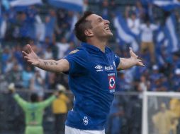 Christian Giménez sigue siendo la 'bujía' del Cruz Azul. NTX /