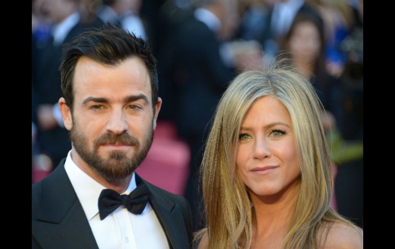 Jennifer Aniston dice no tener prisa por casarse con Justin Theroux, pues para ella es como si ya estuvieran casados. ARCHIVO /