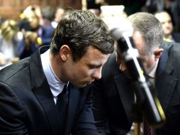 Óscar Pistorius aún no termina su pesadilla tras la muerte de su ex novia. AFP /