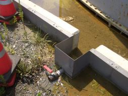 Los trabajadores detectaron una fuga de agua a la que clasifican como altamente radiactiva. AFP /