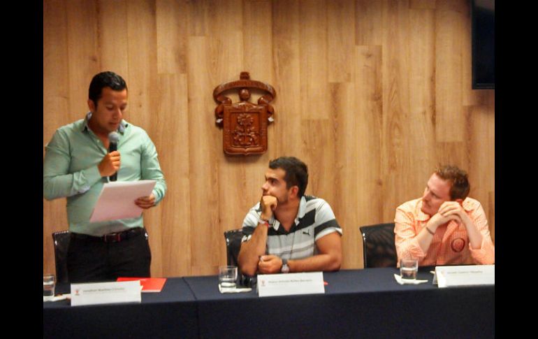 En la imagen (de izquierda a derecha) Jonathan Martínez Chavira, Marco Núñez Becerra y Alberto Galarza Villaseñor.  /