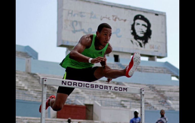 La Federación Cubana de Atletismo no dió más detalles acerca de su deserción. AP /