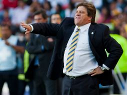 Miguel Herrera detalló que su equipo tiene un departamento que se encarga de monitorear a las entidades que no son mexicanas. MEXSPORT /