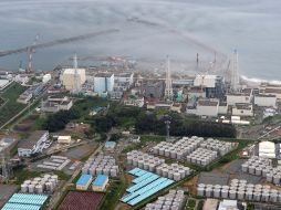 La cantidad de agua y el grado de contaminación que se está vertiendo al océano, supera lo calculado anteriormente. EFE /