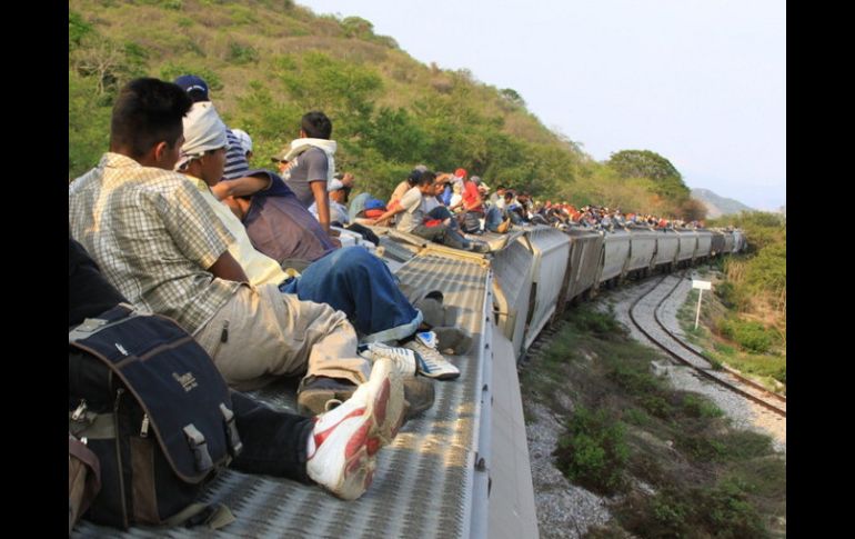 Al llegar a la ciudad de Arriaga, abordarían el tren de carga que los acercaría a la frontera con Estados Unidos. ARCHIVO /