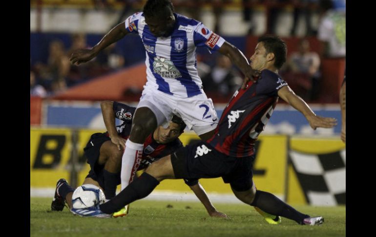 Hoy se juega la fecha siete del Torneo de Apertura 2013 de la Liga MX. EFE /