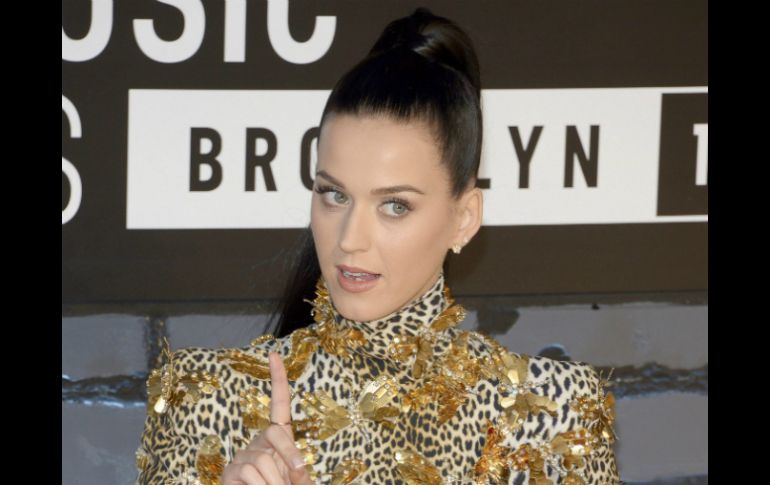 Katy Perry al momento de llegar a la alfombra roja de los MTV Video Music Awards en Brooklyn EFE /