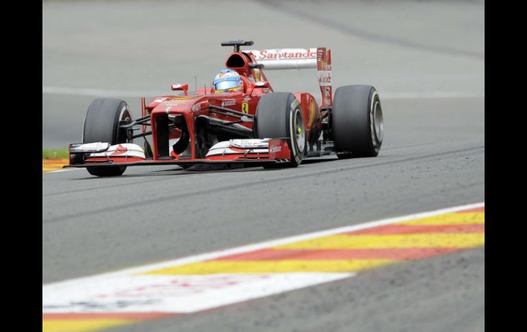 Fernando Alonso está 46 puntos abajo de Sebastian Vettel. EFE /