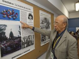 Un ''Hibakusha'' visita la escuela ''Sadako'' en Barcelona, llamada así en recuerdo a una niña víctima de los bombardeos nucleares. EFE /