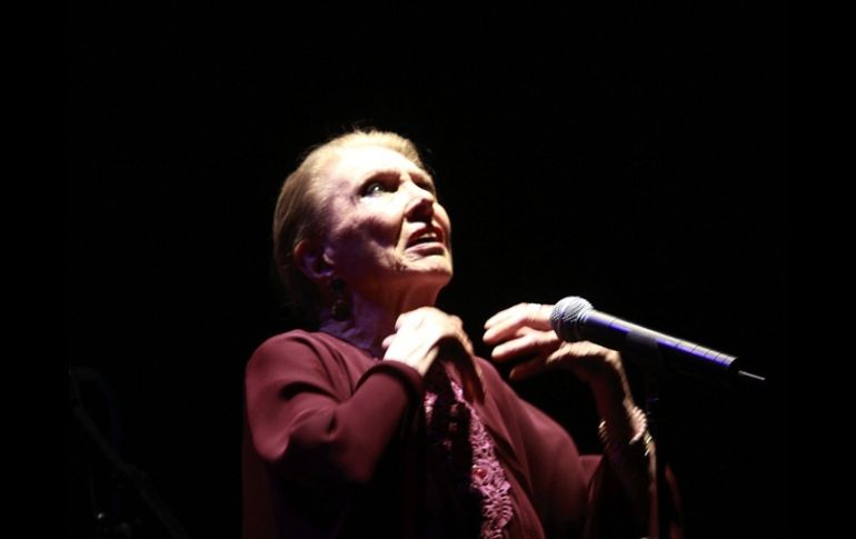 ¿Quién además de María Dolores Pradera puede a sus 89 años liderar en iTunes por las altas ventas digitales?. ARCHIVO /