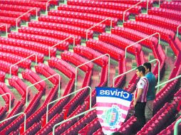 El Guadalajara avanza a buen ritmo en la Copa MX, pero el público tapatío ha dejado de asistir al Omnilife. EL INFORMADOR /