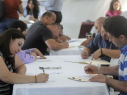 Así como el amor entra por la vista, el profesionalismo se transmite por una buena presentación del historial laboral. ARCHIVO /