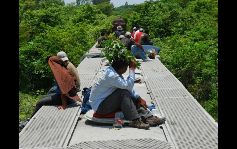 Residentes de América del Sur realizan una travesía para poder llegar hacia Estados Unidos. EFE /