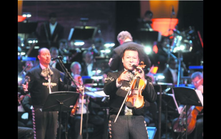 Fiesta mexicana. El Mariachi Vargas de Tecalitlán, durante su presentación en el Teatro Degollado.  /