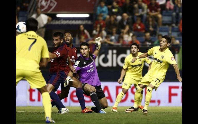 Aquino recogió el balón suelto y marcó con la pierna izquierda. EFE /