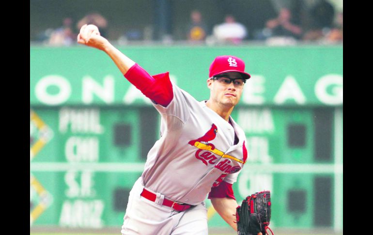 Joe Kelly se apuntó su séptima victoria de la temporada y está invicto desde que forma parte activa de la rotación. AFP /