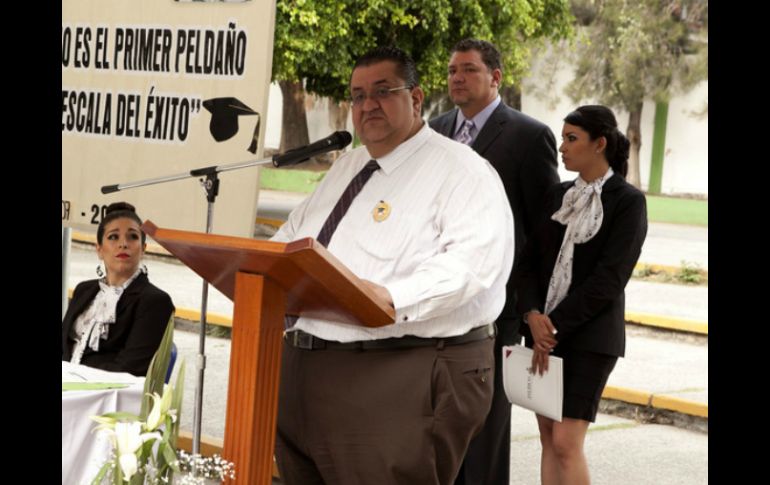 Ayón López calcula que hay unos 200 docentes en la Entidad, en contra de la reforma. ARCHIVO /