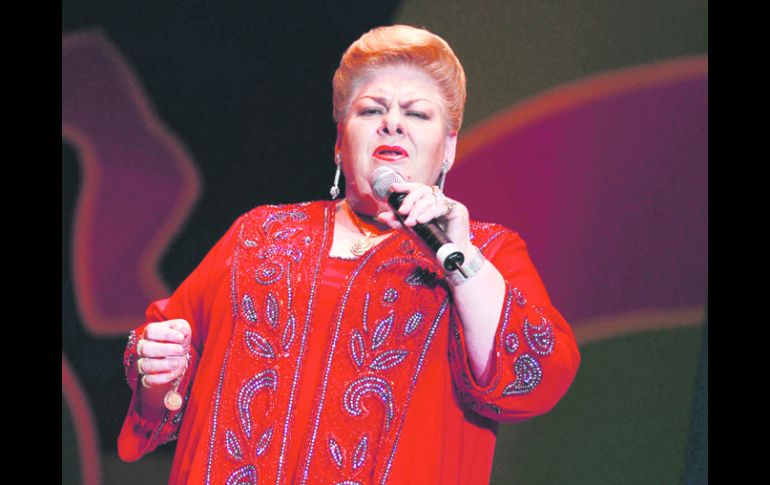 Paquita la del Barrio. Ella podría ser el más fiel ejemplo de la mujer que no se queda callada y lo expresa desde el fondo del corazón. EL INFORMADOR /