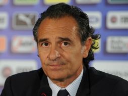 Cesare Prandelli descarta que vaya a dejar el banquillo del equipo nacional. EFE /