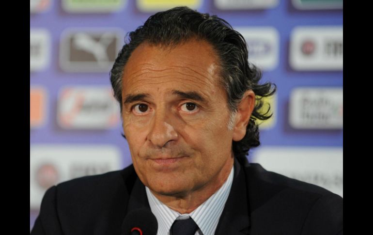 Cesare Prandelli descarta que vaya a dejar el banquillo del equipo nacional. EFE /