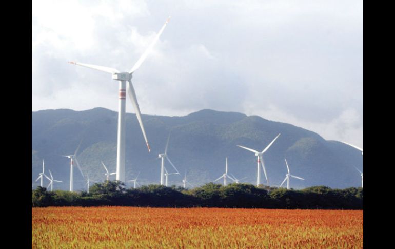 El autoabasto de energía resulta más barato a las empresas. CUARTOSCURO  /