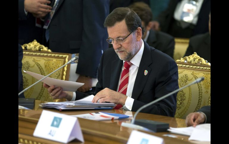 Mariano Rajoy (c) durante la segunda y última sesión de la cumbre del G20. EFE /