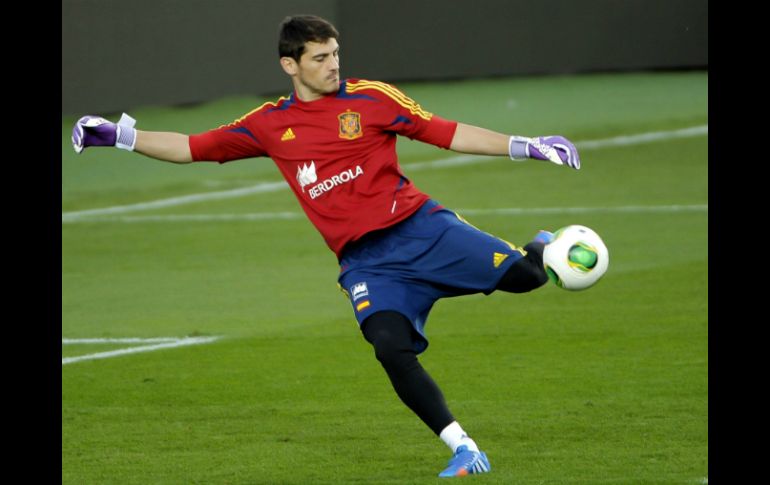 Iker Casillas es inamovible en el esquema de Vicente del Bosque. EFE /