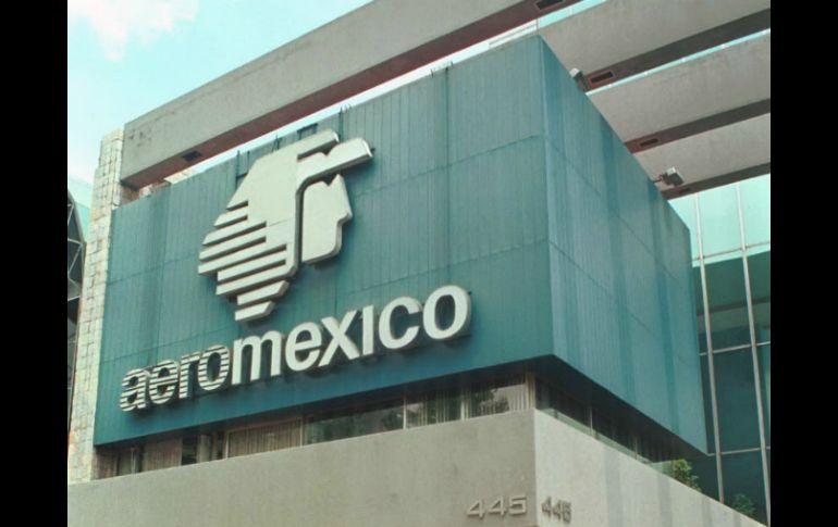 La ASSA interpuso el amparo contra el laudo que Aeroméxico pretende establecer a los nuevos empleados. ARCHIVO /