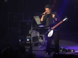 Alejandro Sanz, durante su presentación en el auditorio Telmex. EL INFORMADOR /