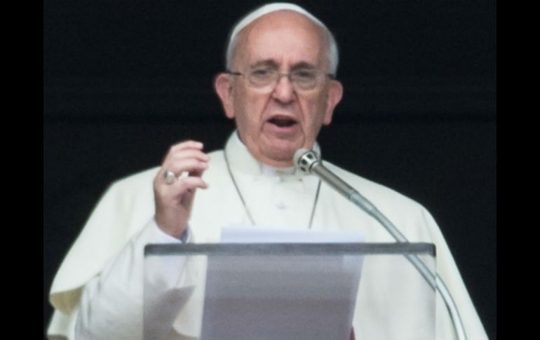 El Papa Francisco asegura que se encuentra orando por la pronta mejoría de Cerati. AFP /