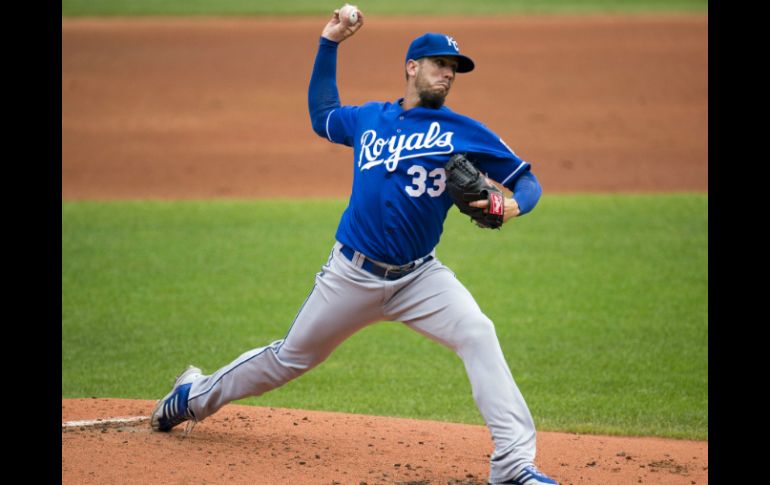 James Shields destacó en su labor desde la lomita para la victoria de los Reales. AFP /