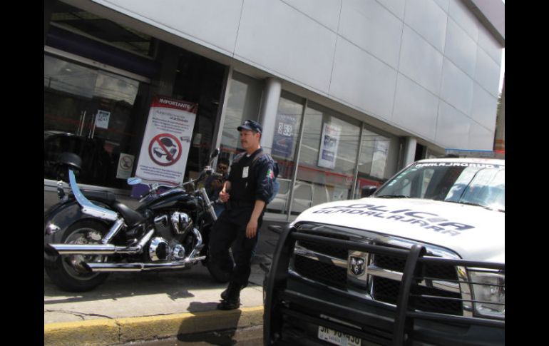 Autoridades en la zona presumieron que los asaltantes en los dos robos eran los mismos.  /