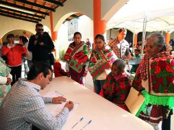 El convenio firmado también incluye orientación a indígenas en su lengua sobre conflictos mercantiles y familiares. ARCHIVO /