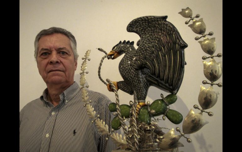 Jesús Guerrero Santos expondrá ''Escudo Nacional Cerámica y Metal''.  /