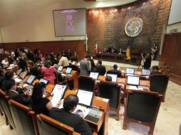 La sesión ordinaria del Poder Legislativo del Estado de Jalisco inició con restraso debido a los acontecimientos en Palacio. ESPECIAL /