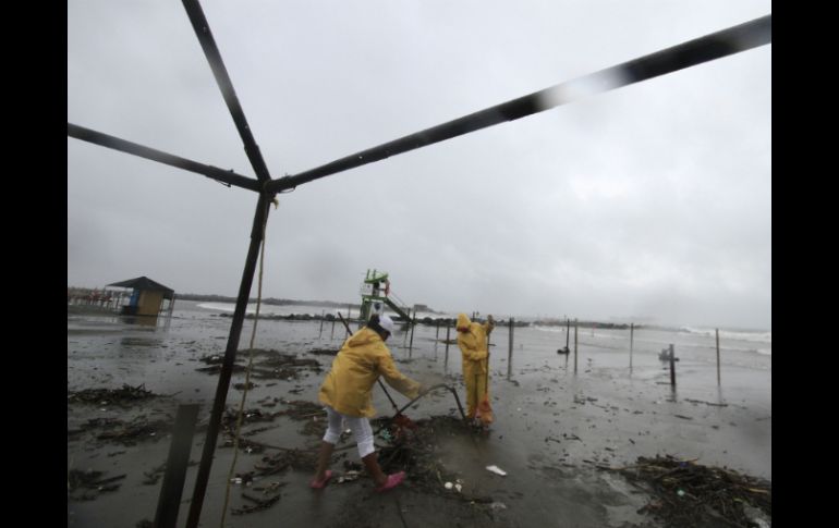 Las intensas lluvias que se presentaron durante tres días seguidos, provocaron el desbordamiento de 68 ríos. EFE /