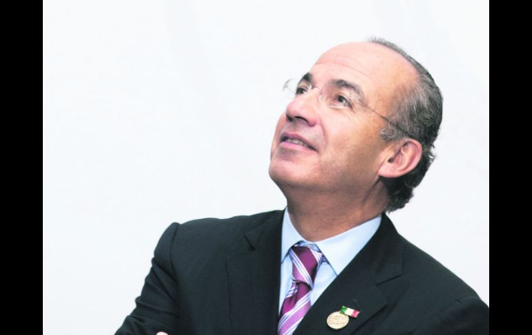 Felipe Calderón señala que su gobierno buscó encarar a delincuentes que amedrentaban a comerciantes. AP /