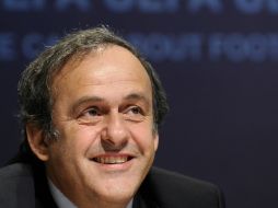 Platini considera que ahorita no es tiempo todavía de pensar en la presidencia de FIFA. ARCHIVO /