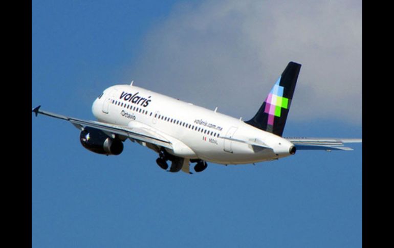 La aerolínea mexicana Volaris anunció la colocación de 346 millones de dólares en acciones. ARCHIVO /