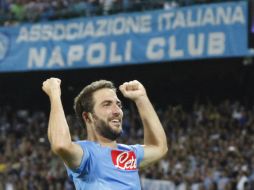 Gonzalo Higuaín maniató al conjunto alemán y fue la estrella en la victoria del Nápoles. AFP /