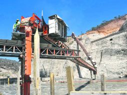 Obra en proceso. En esta imagen, tomada en mayo pasado, se observan los trabajos de construcción en la zona de la presa. EL INFORMADOR /