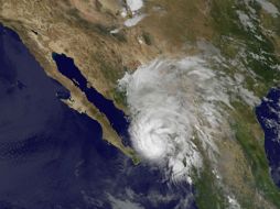 Se mantienen los vientos fuertes y oleaje elevado en costas del Pacífico central, Pacífico norte y Baja California Sur. ESPECIAL /