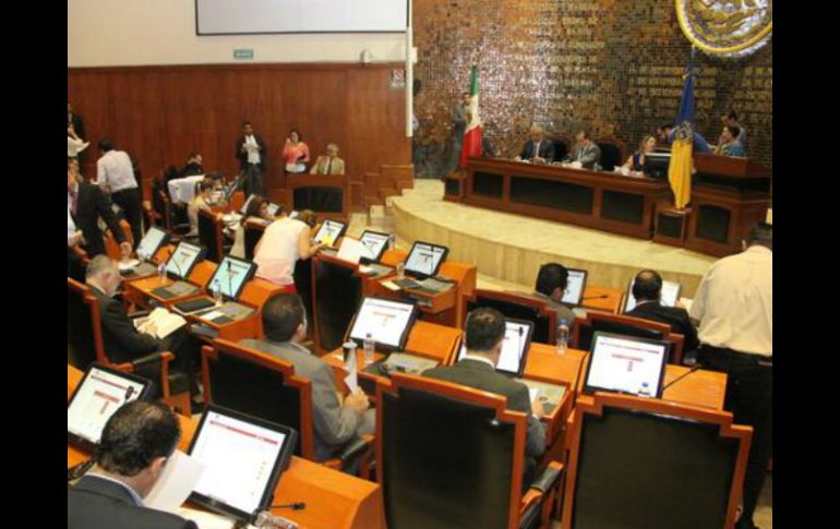 Diputados avalaron el Presupuesto 2013 tal y cómo lo remitió el gobernador, Aristóteles Sandoval. @LegislativoJal. ESPECIAL /