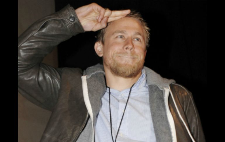 Charlie Hunnam dará vida a ''Christian Grey'', un joven millonario que sostiene una relación sadomasoquista. ARCHIVO /